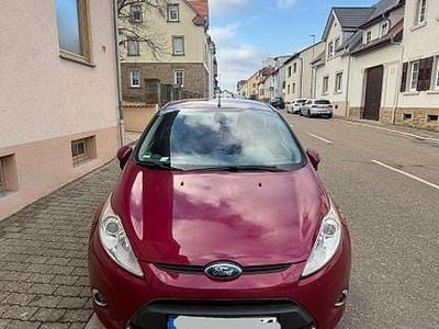 Rot Gebraucht 2009 Ford Fiesta Limousine | 2.200 € (Guter Preis)