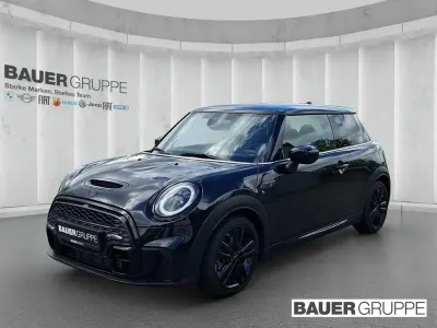 Gebraucht Mini John Cooper Works 178 PS (130 kW) 2023 Schwarz Kleinwagen