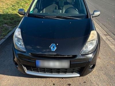 Gebraucht Renault Clio III 101 PS (74 kW) 2011 Schwarz Kleinwagen