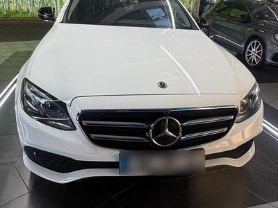 Usata Mercedes E300 245 CV (180 kW) 2019 Bianco Station wagon