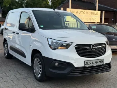Begagnad Opel Combo Selection 102 HK (75 kW) 2019 Vit Minibuss