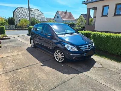 Używany Mercedes B170 116 KM (85 kW) 2007 Niebieski Minivan