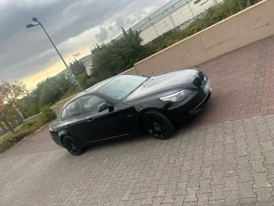 Gebraucht BMW 520 177 PS (130 kW) 2010 Schwarz Limousine
