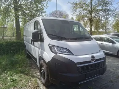 Neu Opel Movano 140 PS (102 kW) 2026 Cassablanca weiß Van