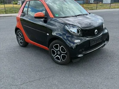 Gebraucht Smart ForTwo Cabrio 90 PS (66 kW) 2015 Schwarz Cabrio