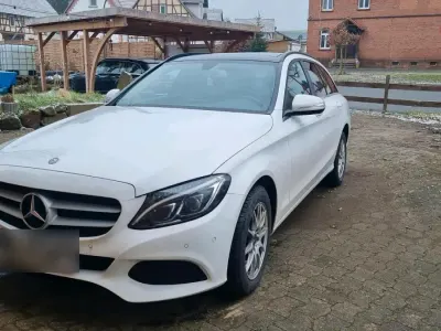 Gebraucht Mercedes C200 136 PS (100 kW) 2015 Weiß Kombi