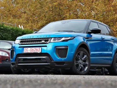 Second-hand Land Rover Range Rover evoque SE Dynamic 179 CP (131 kW) 2018 Albastru SUV