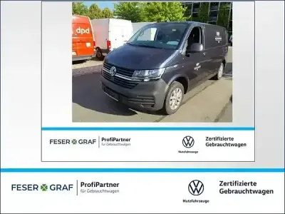 Gebraucht VW T6.1 150 PS (110 kW) 2022 Starlight blue metallic Van