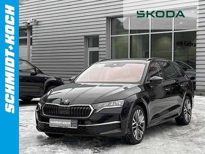 Gebraucht Skoda Octavia Selection 150 PS (110 kW) 2024 Blackmagic perleffekt Kombi