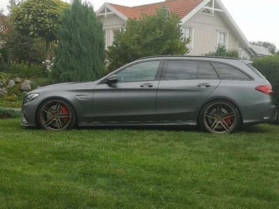 Mercedes C63 AMG