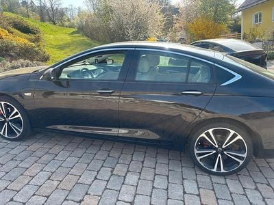 Gebraucht Opel Insignia 180 PS (132 kW) 2017 Schwarz Limousine