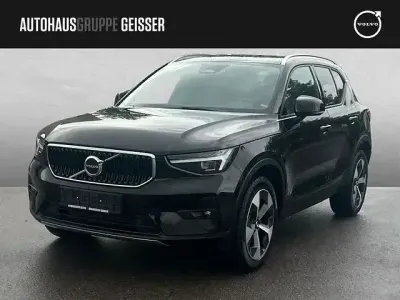 Używany Volvo XC40 Core 163 KM (119 kW) 2025 Czarny SUV