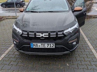 Gebraucht Dacia Jogger 141 PS (103 kW) 2025 Schwarz Van / Kleinbus