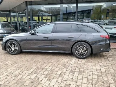 Second-hand Mercedes E300 AMG 204 CP (150 kW) 2024 Gri Break