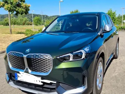 Gebraucht BMW iX1 Sport Line 150 kW (204 PS) 2024 Grün SUV
