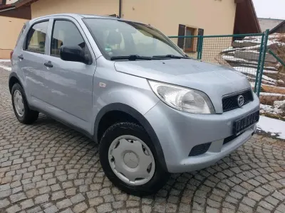 Second-hand Daihatsu Terios 105 CP (77 kW) 2007 Argintiu SUV