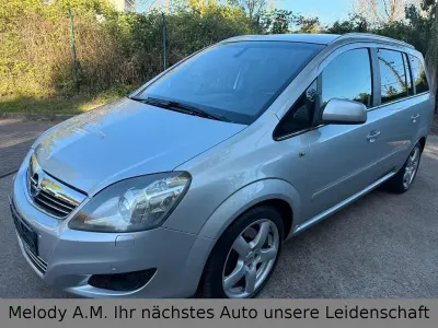 Gebraucht Opel Zafira Edition 150 PS (110 kW) 2010 Silber Van / Kleinbus