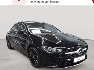 Gebraucht Mercedes CLA220 AMG line 190 PS (139 kW) 2022 Kosmosschwarz metallic Limousine
