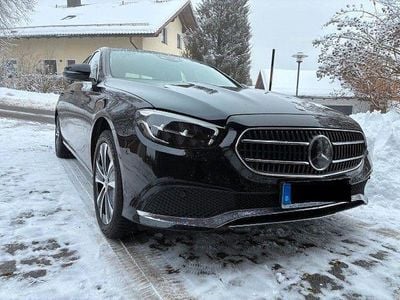 Schwarz Gebraucht 2022 Mercedes E300 Limousine | 34.500 € (Fairer Preis)