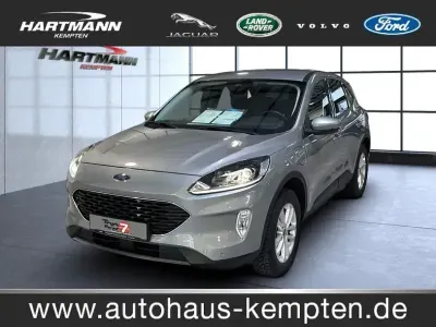 Gebraucht Ford Kuga Cool & Connect 225 PS (165 kW) 2022 Solar silver (metallic) SUV