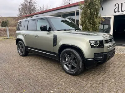 Gebraucht Land Rover Defender SE Dynamic 300 PS (220 kW) 2025 SUV