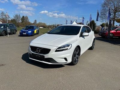 Usado Volvo V40 R-Design 152 HP (111 kW) 2019 Branco Carrinha