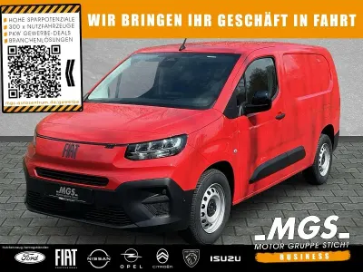 Nuova Fiat Doblò 131 CV (96 kW) 2026 Rosso Monovolume