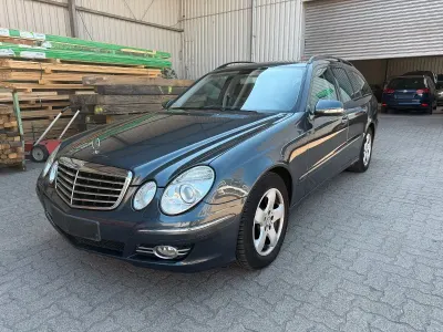 Gebraucht Mercedes E200 Avantgarde 184 PS (135 kW) 2009 Grau Kombi