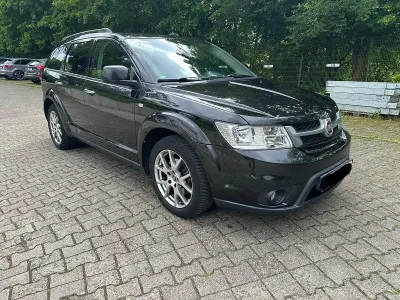 Gebraucht Fiat Freemont 170 PS (125 kW) 2014 Schwarz SUV