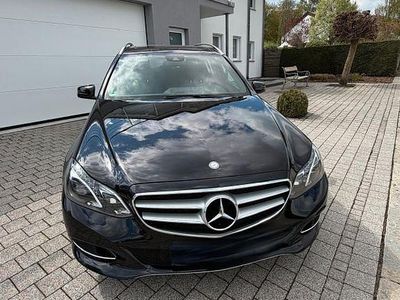 Second-hand Mercedes E250 Avantgarde 204 CP (150 kW) 2014 Negru Berlinǎ