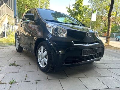 Toyota iQ