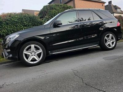Gebraucht Mercedes ML350 258 PS (189 kW) 2012 Schwarz SUV