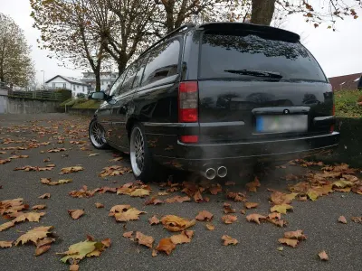 Gebraucht Opel Omega Design Edition 218 PS (160 kW) 2001 Schwarz Kombi