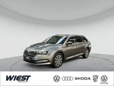 Gebraucht Skoda Superb Style 150 PS (110 kW) 2023 Graphitegrau metallic Kombi