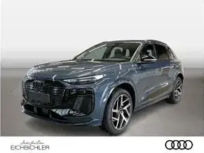 Neu Audi e-tron 225 kW (306 PS) 2026 Blau (plasmablau) SUV