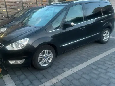 Gebraucht Ford Galaxy 140 PS (102 kW) 2012 Schwarz Van / Kleinbus