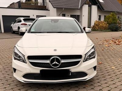 Mercedes CLA180