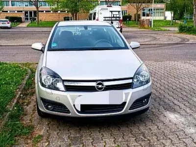 Gebraucht Opel Astra 105 PS (77 kW) 2005 Limousine