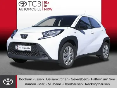 Gebraucht Toyota Aygo X Play 72 PS (52 kW) 2022 Weiß SUV