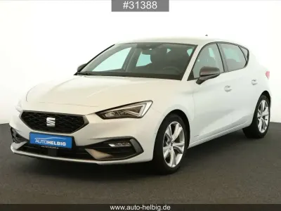 Gebraucht Seat Leon FR 150 PS (110 kW) 2022 Nevada white metallic Limousine