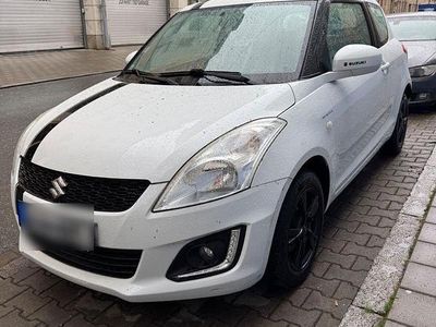 Gebraucht Suzuki Swift Club 94 PS (69 kW) 2016 Weiß Kleinwagen