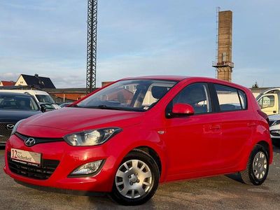 Gebraucht Hyundai i20 Edition 86 PS (63 kW) 2013 Rot Kleinwagen