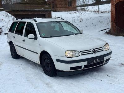 Gebraucht VW Golf IV 100 PS (73 kW) 2003 Weiß Kombi