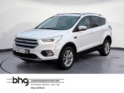 Gebraucht Ford Kuga Titanium 182 PS (133 kW) 2017 Weiß SUV