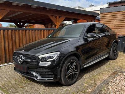 Gebraucht Mercedes GLC300 245 PS (180 kW) 2019 Schwarz Coupé