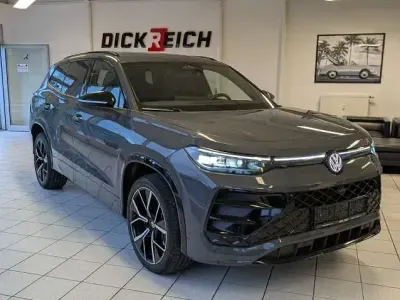 Używany VW Tayron R-line 193 KM (141 kW) 2025 Szary SUV