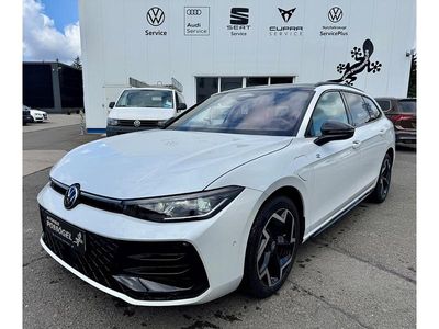 Second-hand VW Passat R-line 175 CP (128 kW) 2025 Break