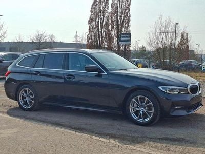 Gebraucht BMW 330e Sport Line 184 PS (135 kW) 2020 Schwarz Kombi