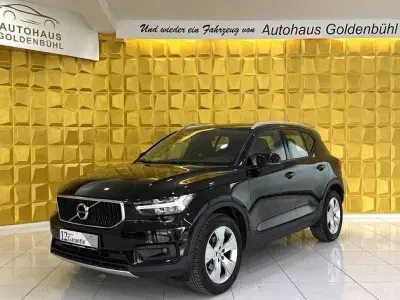 Używany Volvo XC40 Momentum 150 KM (110 kW) 2020 Czarny SUV