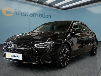 Gebraucht Mercedes CLA180 136 PS (100 kW) 2025 Schwarz Limousine